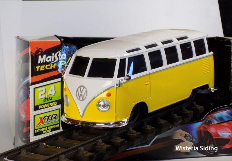 'G' scale R/C Battery VW Railbus, Miasto Converted to run on 45mm Gauge Track