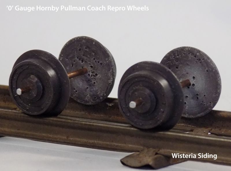 Hornby 0 Gauge Replacement Resin Fixed Pullman Coach 2 x Wheel & Axle Sets.