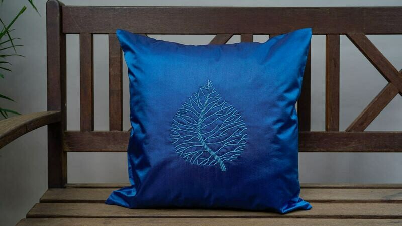 Cushion Cover “Single Leaf”