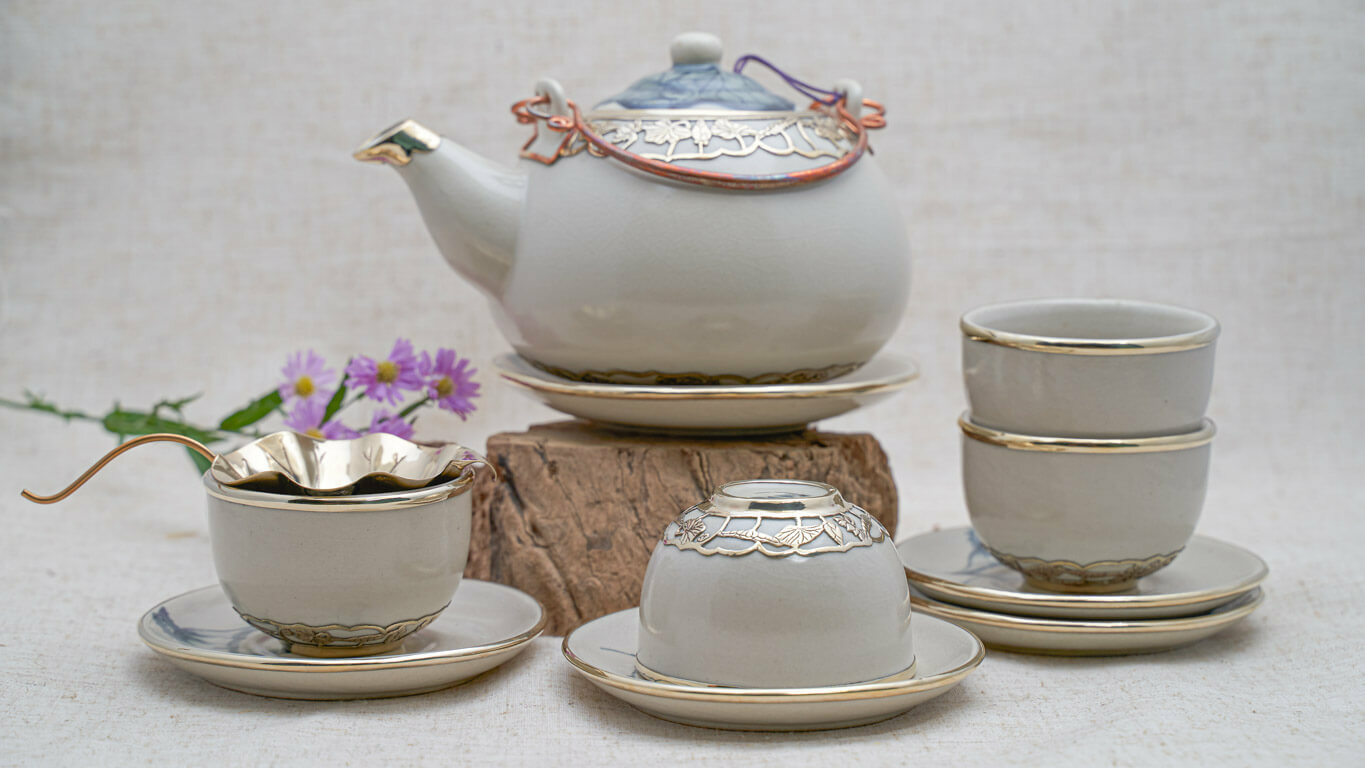 Lotus flower teacup set