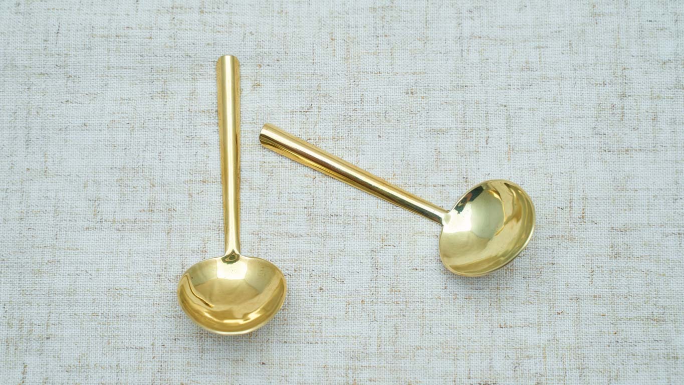 Bronze teaspoon