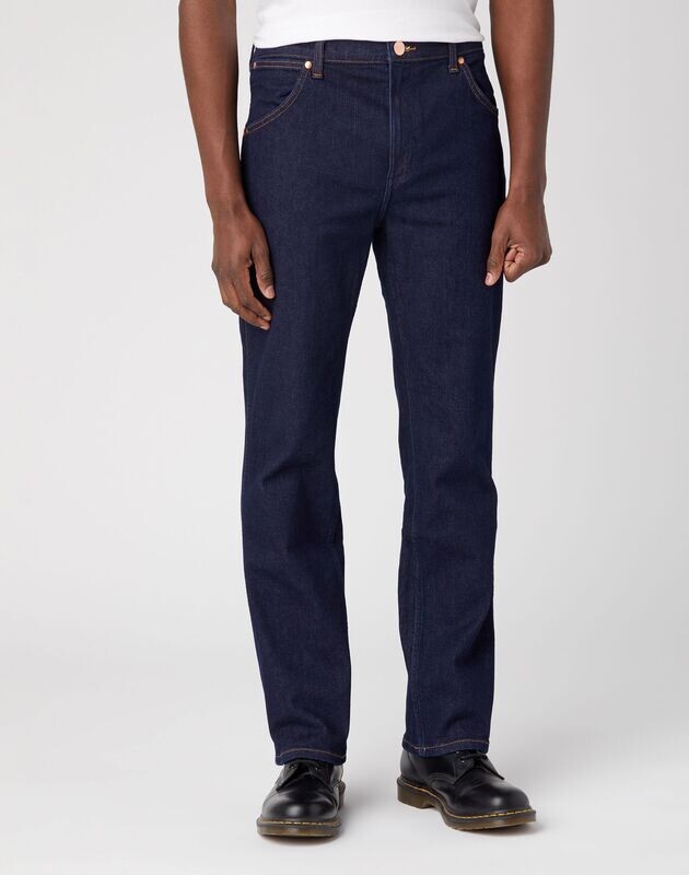 Wrangler Wrancher Stretch BOOTCUT in Washed Dark Blue 112341459