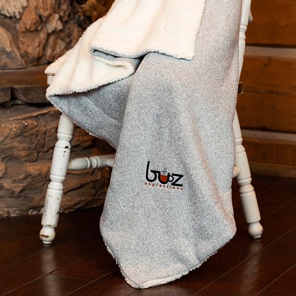 Aspen Sweater Knit Sherpa Throw