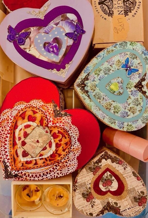 Heart Shaped Box - Lovers&#39; Ceremonial Compendium