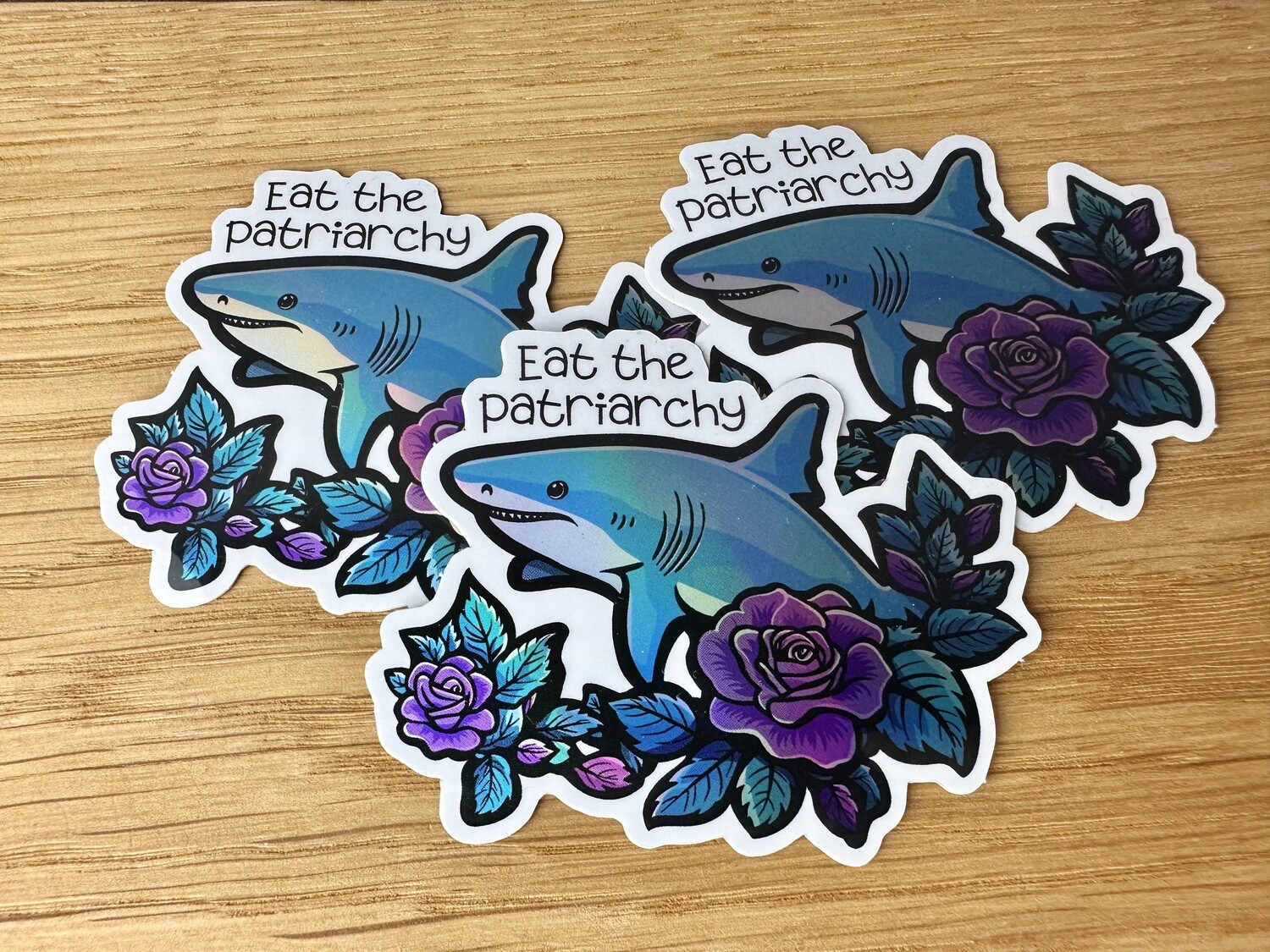 Eat the patriarchy Hai - Holografischer Sticker, Aufkleber