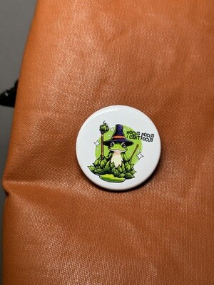 Hocus Pocus I can’t focus Frosch 🐸 - Größerer Button