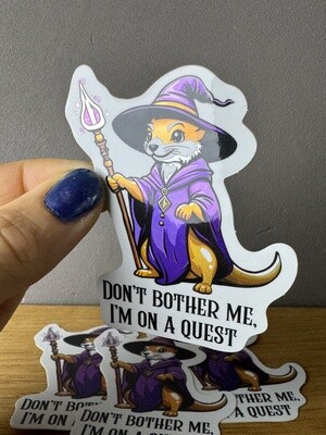 I‘m on a quest - Magic Weasel - Holografischer Sticker