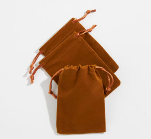 3.5&quot; x 5&quot; Brown Velvet Bag