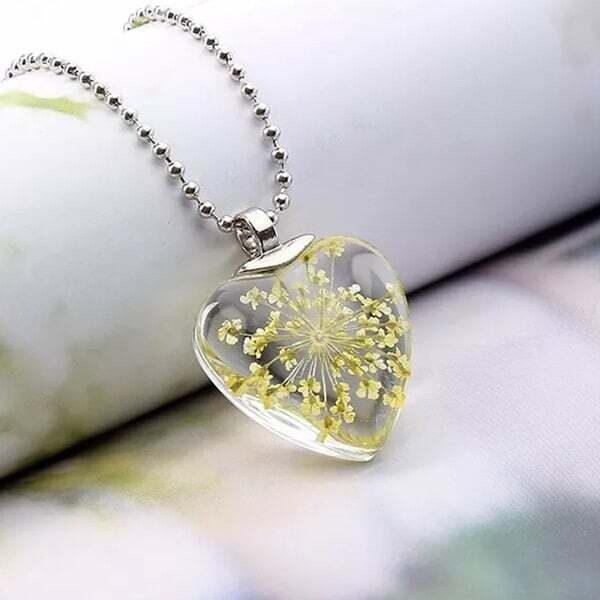 Peach Flower Heart Necklace - Yellow