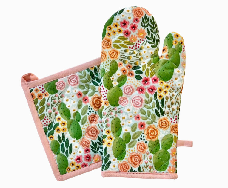 Cactus Blooms Oven Mitt &amp; Potholder Set