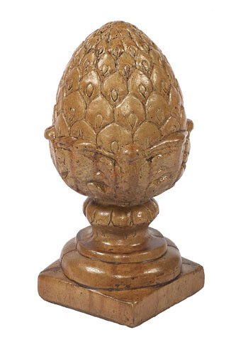 Small Pineapple on Square Base