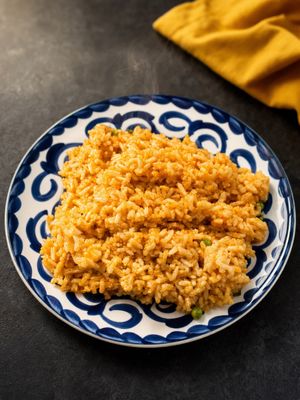 Orden mediana de arroz rojo