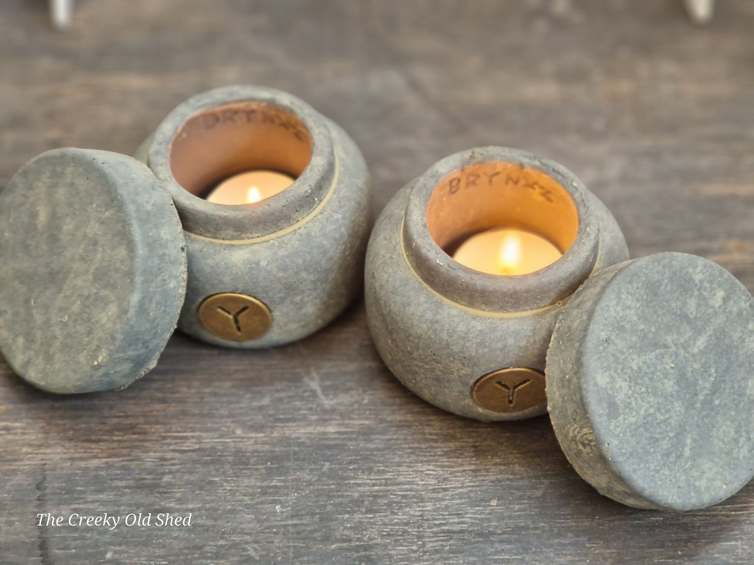 Set of two tealightcups with cover