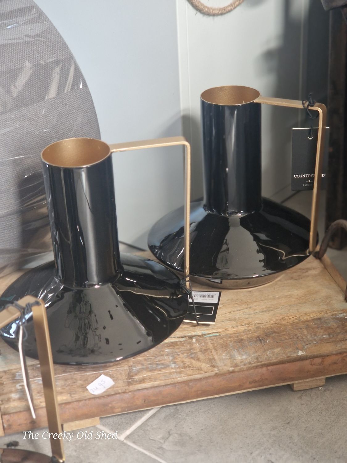 Black gold flesvaas