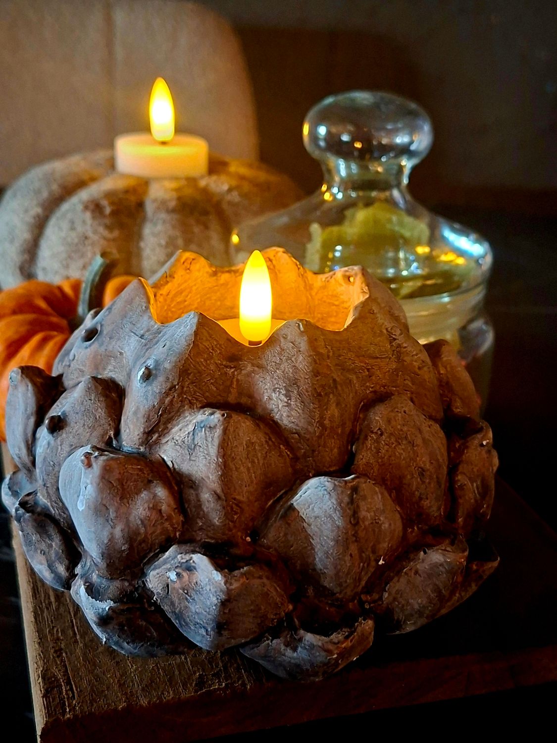 Artisjok waxinelichthouder – Steen Taupe (10x12 cm)