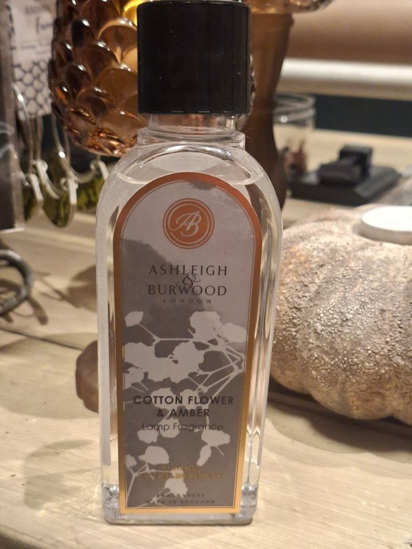 Ashleigh &amp; Burwood Geurolie – Cotton Flower (250 ml)