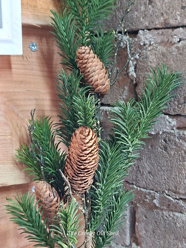 🌲 Kunstdennentak met Dennenappels – Picea S Groen
