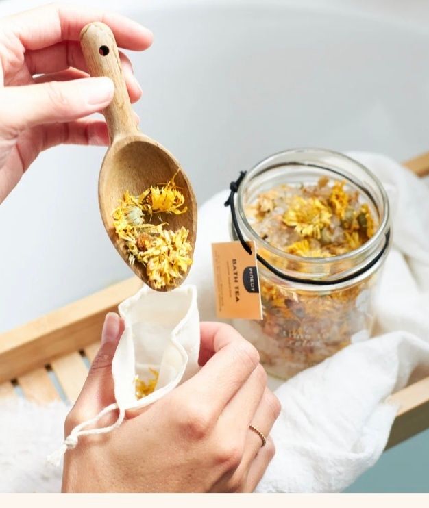 Badthee | Pot | Jasmijn &amp; Marigold | Home Spa | Thuis Wellness