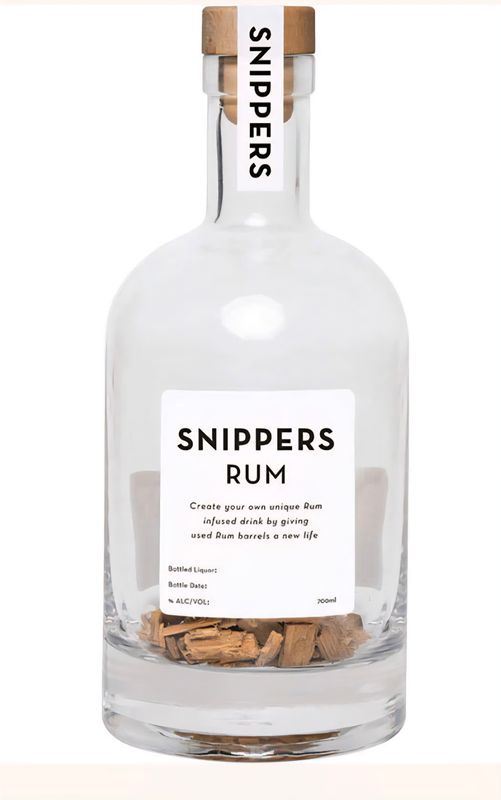 Originals Rum | 700ml | Snippers The Originals: Maak je eigen Barrel-aged Rum. Creëer je eigen rum-achtige drank met onze houtchips uit gebruikte rumvaten.