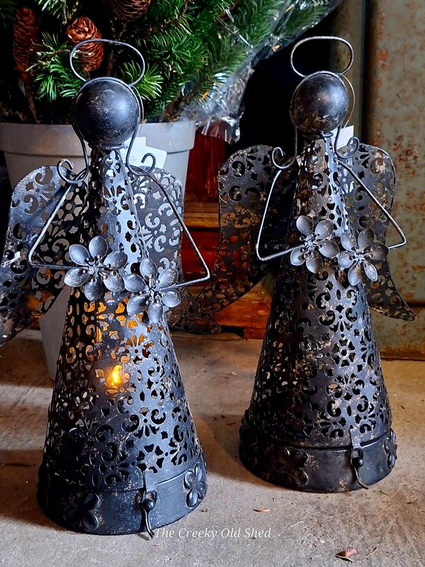 Engel Malina zwart– Metaal – L21 x B14 x H33 cm – met LED-verlichting