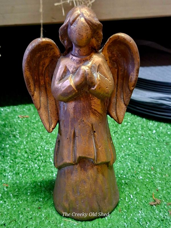 Stenen Engel Beeld – Bronskleurig (maat S, 21 cm)