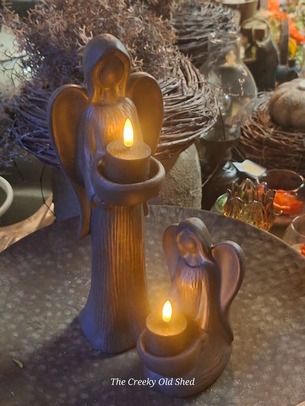 Engel staand met waxinelichthouder – Countryfield