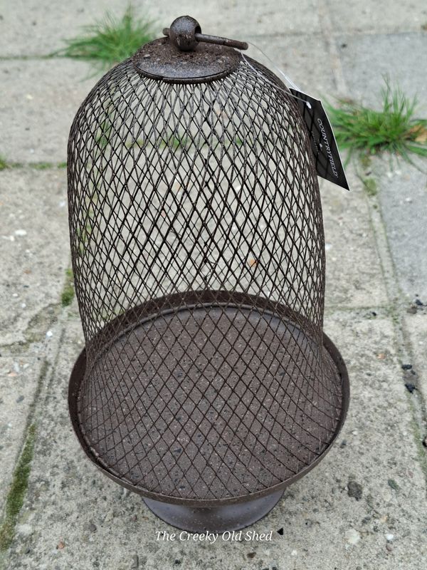 Ijzeren stolp op voet – 34 cm hoog