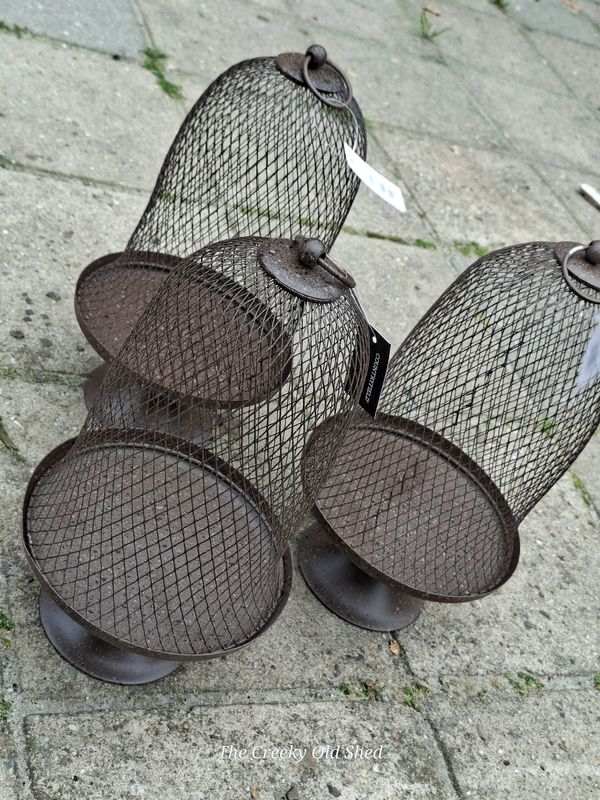 Ijzeren stolp op voet – 34 cm hoog