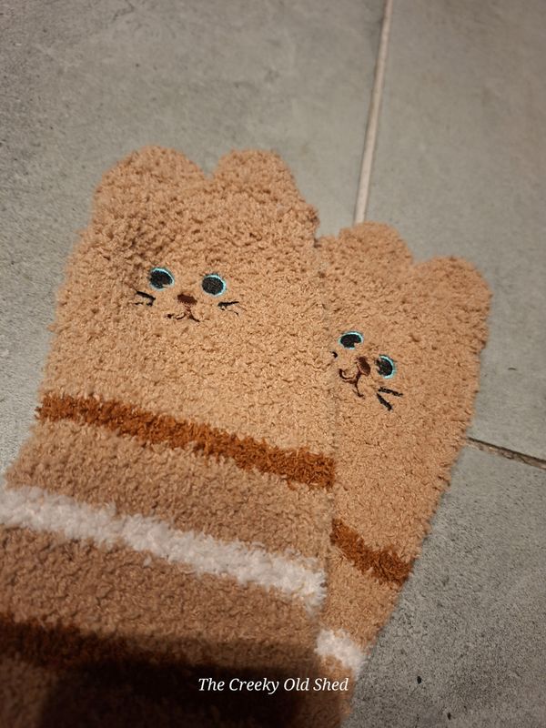 🐾 Fluffy Kattensokken – Poes met Oortjes!