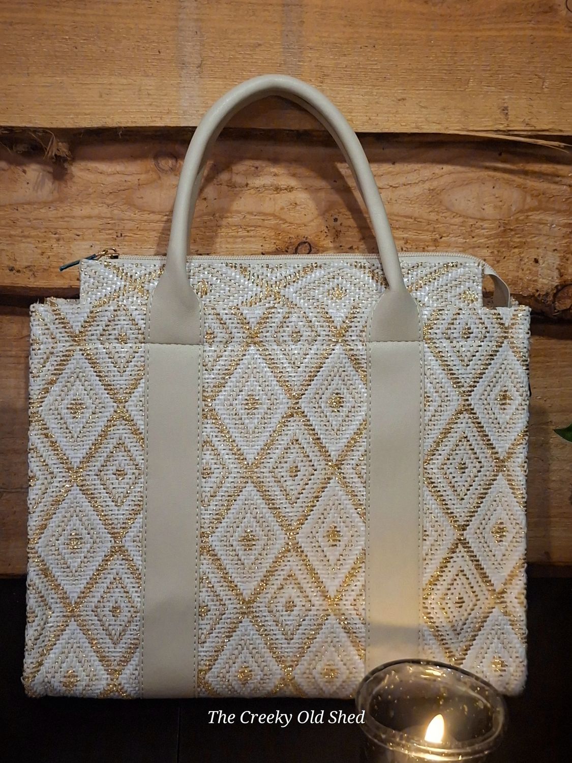 ✨ Damestas Crème-Goud – Vintage Motief 💛