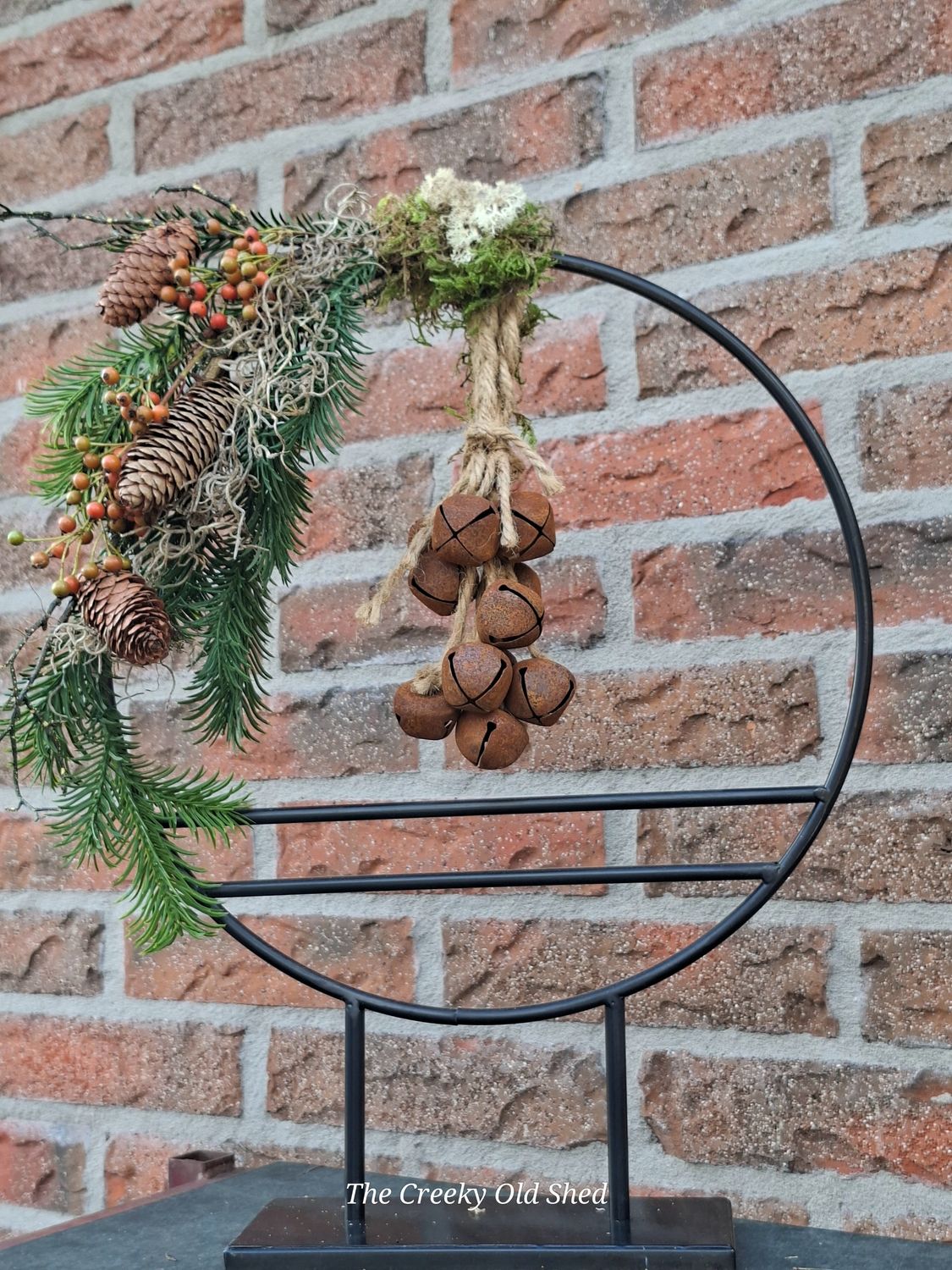 Zwart metalen frame met kerstopmaak – 44 x 34 cm