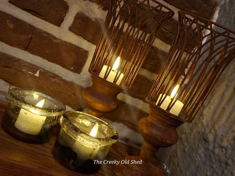 Roestig windlicht kelkvormig op voet – 30 cm hoog