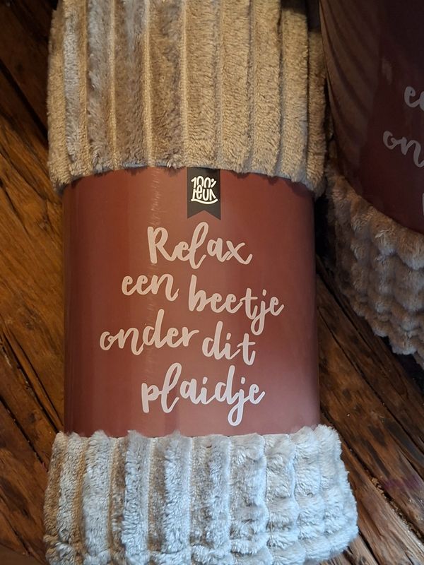 🛋️ 100%LEUK Woonplaid – Relax een beetje onder dit plaidje