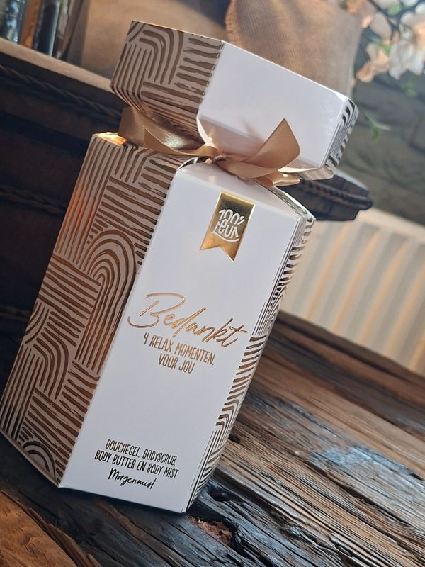 🎁 100%LEUK Bedanktpakket Bodymist • Douchegel • Bodyscrub • Bodybutter Prijs: €19,99