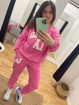 The LA Jogger in Bubblegum Pink