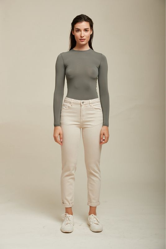 Toxik Boyfriend Jeans In Beige