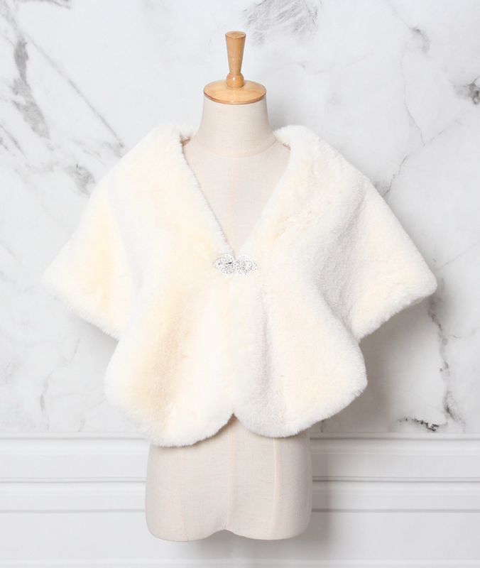The Rochelle Faux Fur Stole With Clasp In Cream