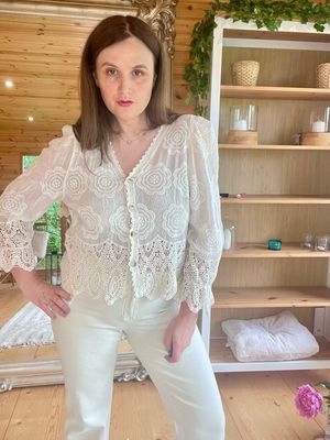 The Annabelle Broderie Anglais Blouse In Cream