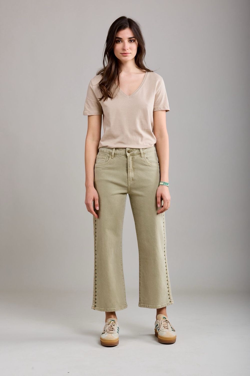 Toxik Wide Leg Crop Jeans in Khaki