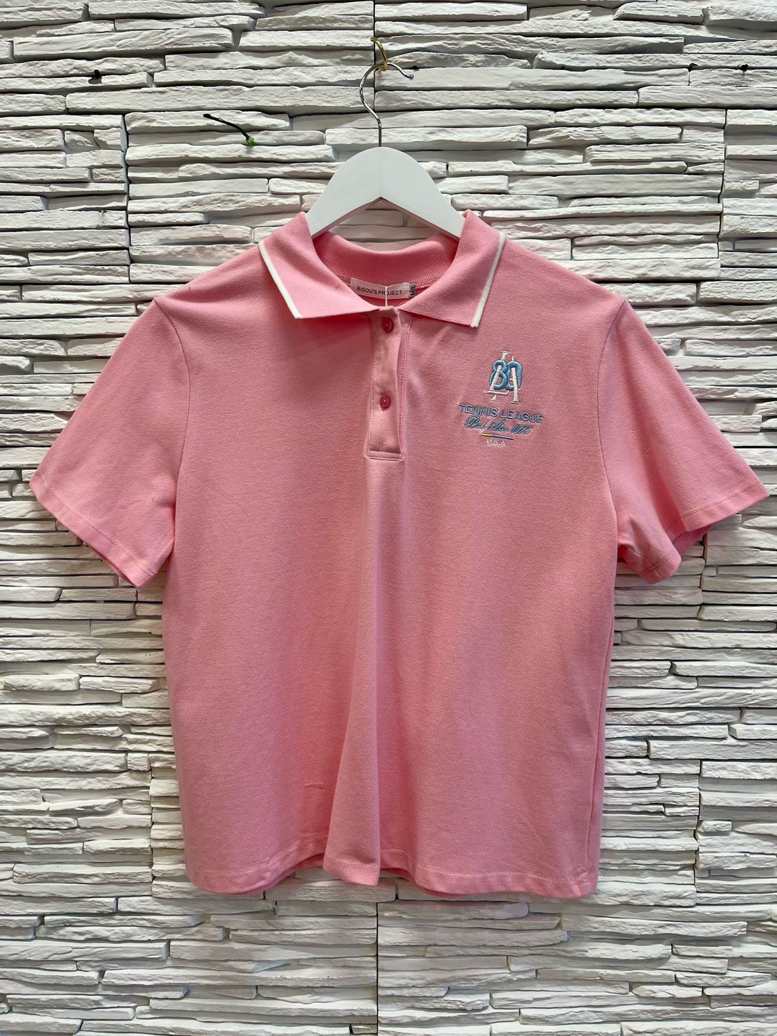Sarah’s Wimbledon Choice ‘The Tennis Club’ Polo Tee In Baby Pink
