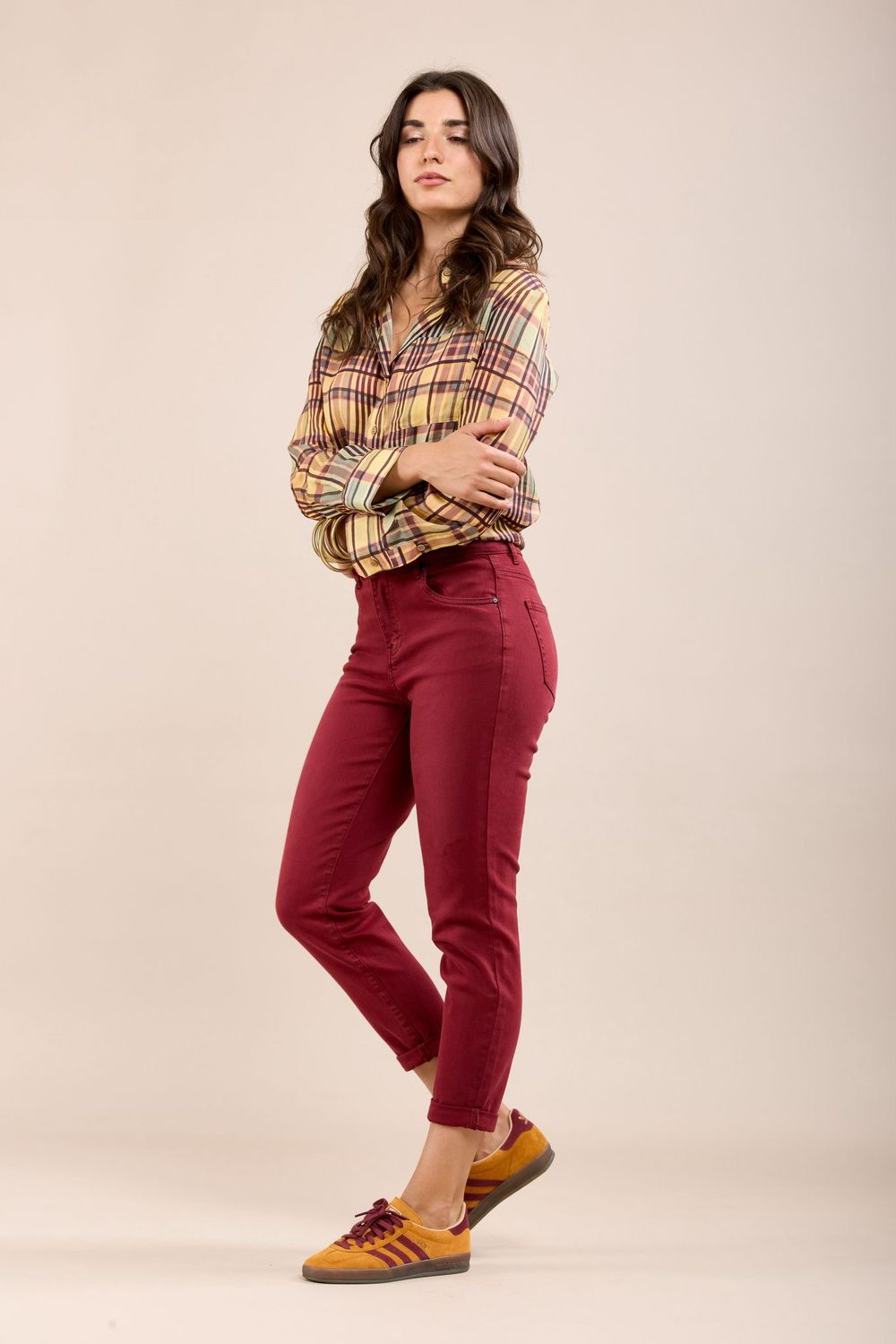 Toxik Boyfriend Jeans In Cherry Red