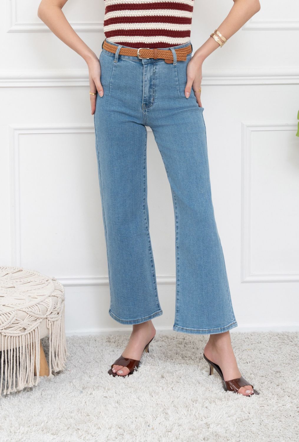Rose Wide Leg  Crop Jeans In Light Wash