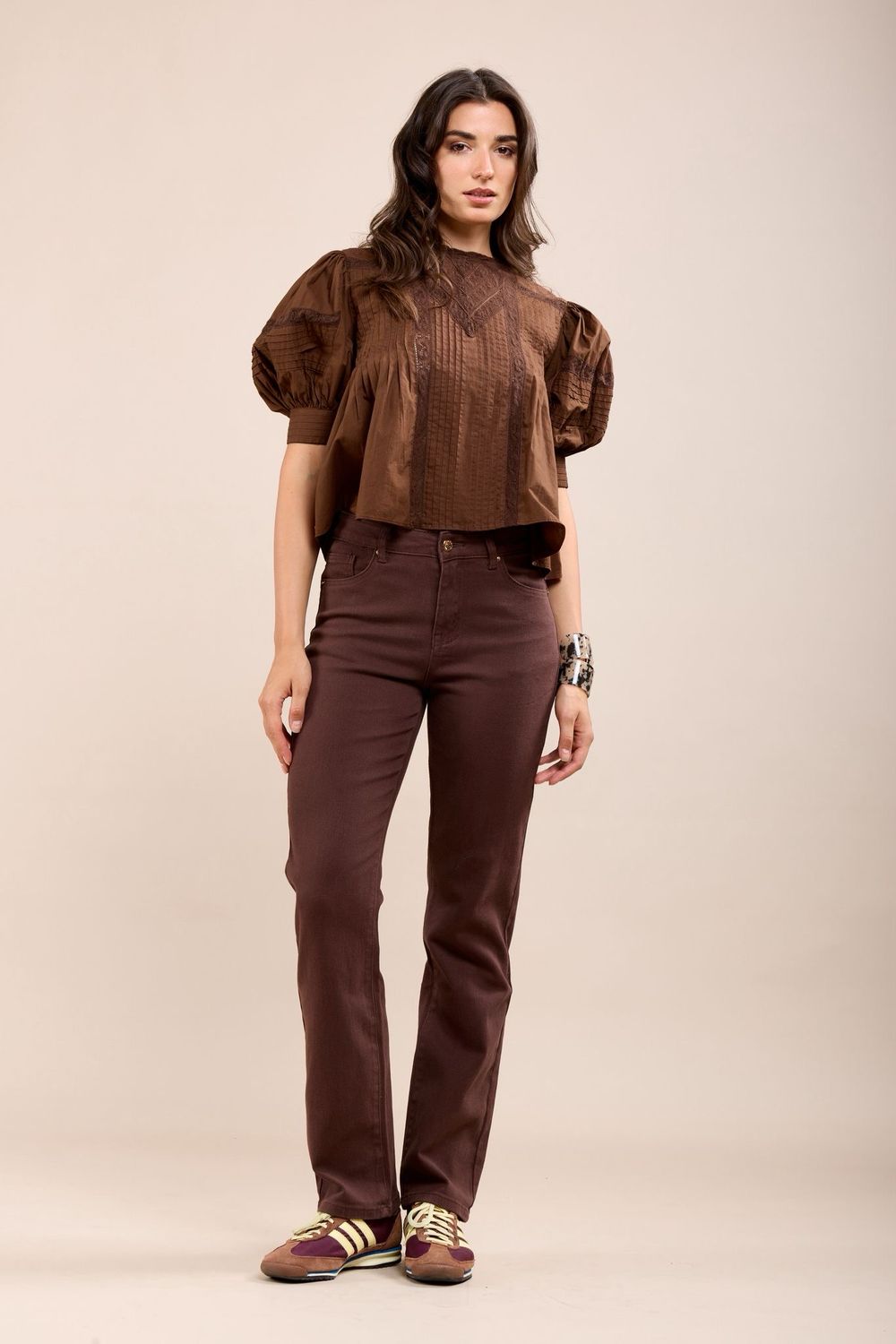 Toxik Straight Leg Jean In Brown