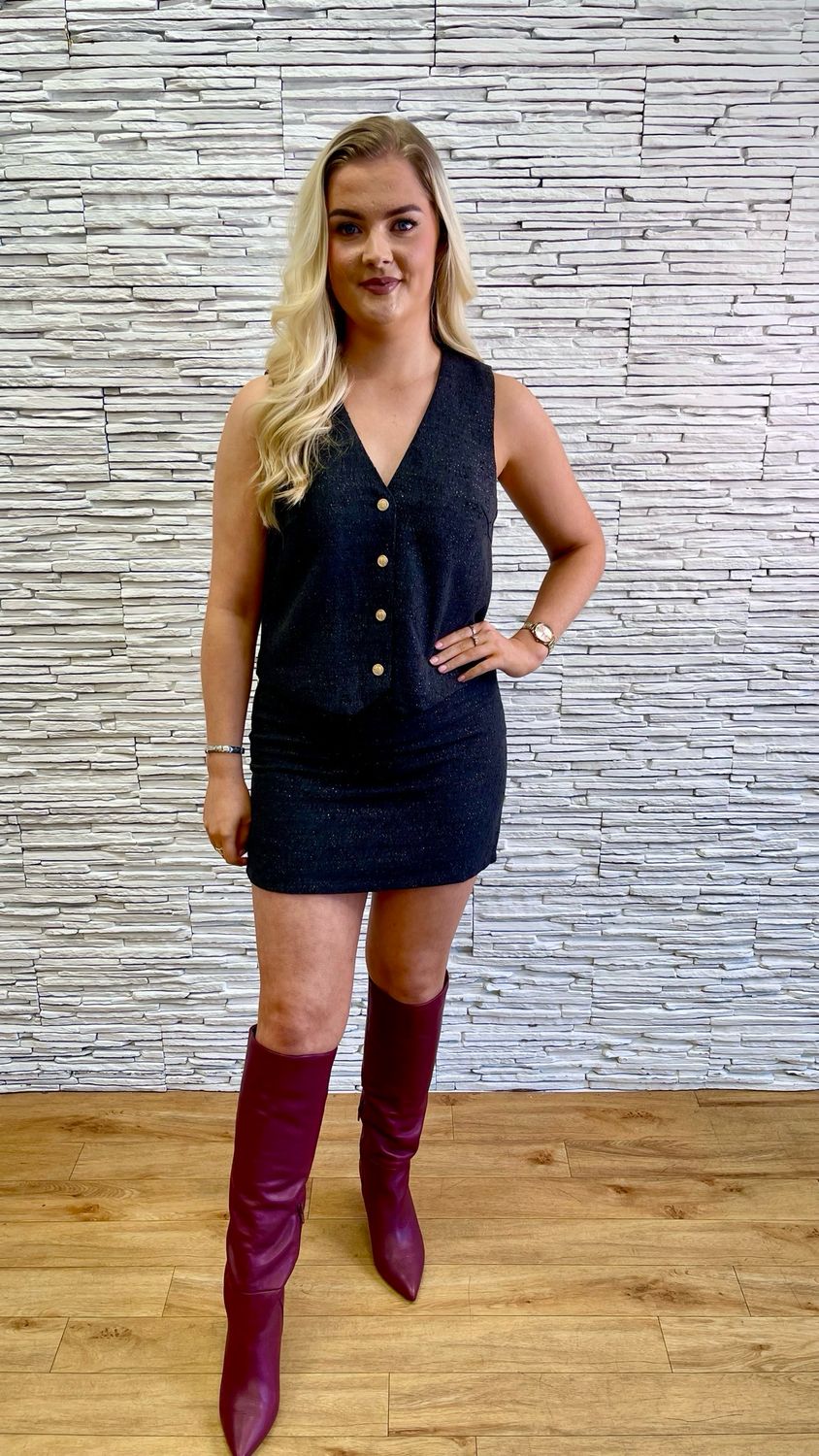The Chloe Matching Skirt In Black