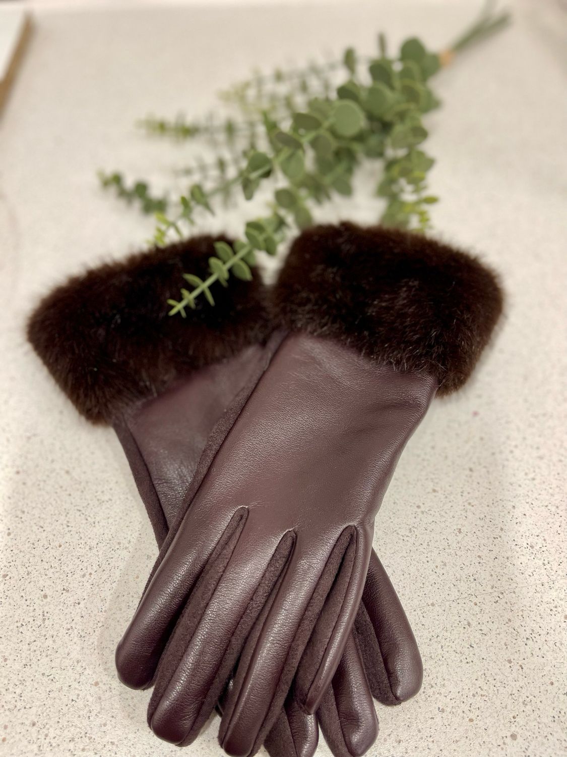 The Faux Leather Fur Trim Gloves In Brown