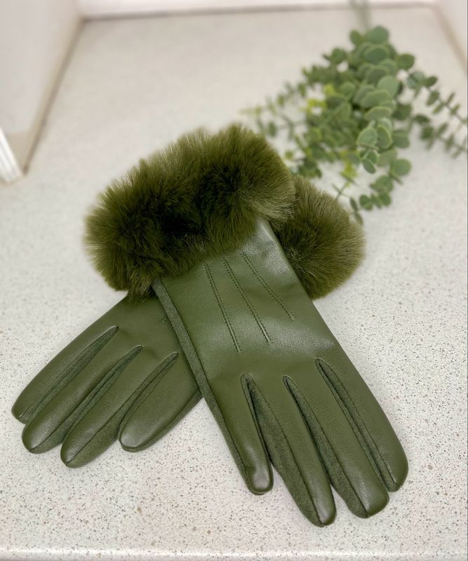 The Faux Leather Gloves With Fur Trim In Green