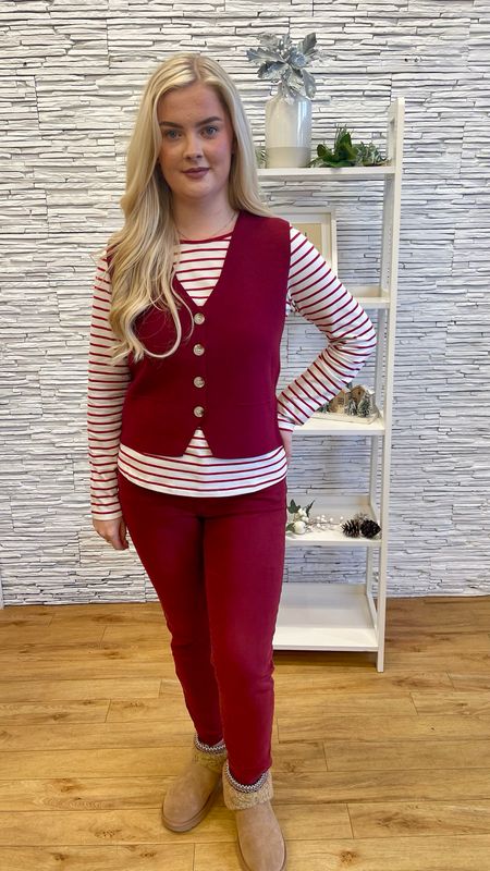 Toxik Boyfriend Jeans In Cherry Red