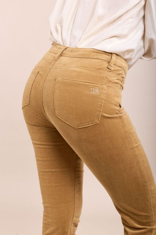 Toxik Push Up Cord In Toffee
