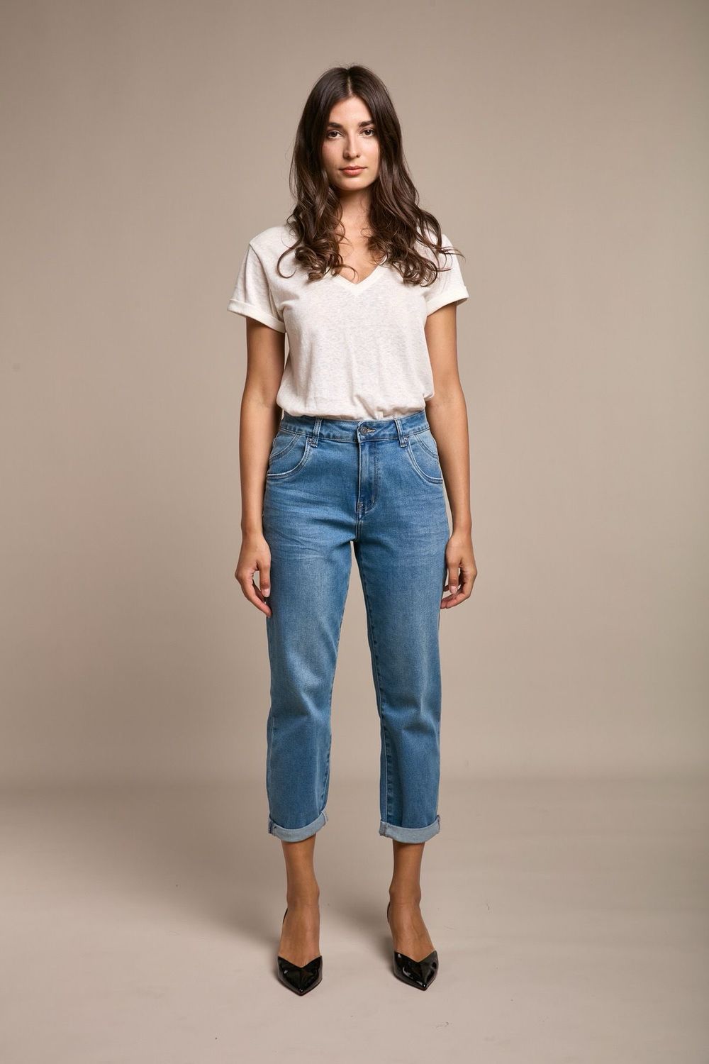 Toxik Mom/Boyfriend Jeans In Light Mid Wash Denim