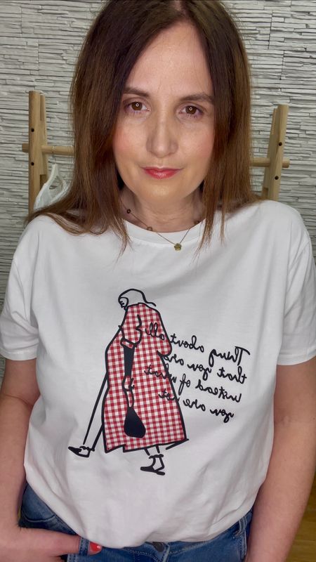 The Gingham Trench Coat Gal T Shirt In Red